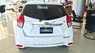 Toyota Yaris G 2017 - Bán Toyota Yaris G sản xuất năm 2017, màu trắng, giá 592tr