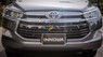 Toyota Innova V 2017 - Bán Toyota Innova V sản xuất 2017, màu bạc
