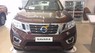 Nissan Navara EL 2.5 AT 2WD 2017 - Cần bán xe Nissan Navara EL 2.5 AT 2WD năm 2017, màu nâu, nhập khẩu nguyên chiếc