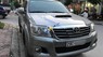 Toyota Hilux MT 4x4 2015 - Bán ô tô Toyota Hilux MT 4x4 năm 2015, màu bạc, nhập khẩu giá cạnh tranh