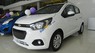 Chevrolet Spark Duo 2017 - Cần bán xe Chevrolet Spark Duo sản xuất 2017, màu trắng, xe nhập