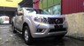 Nissan Navara EL 2.5 AT 2WD 2017 - Bán Nissan Navara EL 2.5 AT 2WD năm sản xuất 2017, màu bạc, nhập khẩu nguyên chiếc