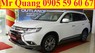 Mitsubishi Outlander 2018 - Cần bán xe Mitsubishi Outlander tại Đà Nẵng, hỗ trợ vay nhanh đến 90 %, LH Quang: 0905596067, xe đủ màu