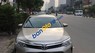 Toyota Camry 2.0 2016 - Gia đình bán ô tô Toyota Camry 2.0 đời 2016, màu vàng