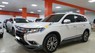 Mitsubishi Outlander 2.0 2016 - Bán Mitsubishi Outlander 2.0 đời 2016, đi hơn 4000km