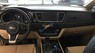Kia Sedona DATH 2.2 2017 - Bán ô tô Kia Sedona DATH 2.2 năm sản xuất 2017, màu đen