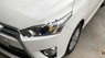 Toyota Yaris G 2015 - Cần bán gấp Toyota Yaris G sản xuất 2015, màu trắng, nhập khẩu, giá 585tr