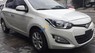 Hyundai i20 1.4 AT 2013 - Bán xe Hyundai i20 1.4 AT đời 2013, màu trắng, xe nhập 