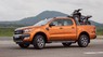 Ford Ranger wildtrak 2.2at 2 cầu 2018 - Bán Ford Ranger wildtrak 2.2at 2 cầu 2018, màu cam, mới 100%. Vui lòng lh 090.778.2222