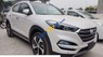 Hyundai Tucson 2018 - Cần bán Hyundai Tucson đời 2018, màu trắng, giá tốt