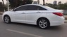 Hyundai Sonata 2.0 Y20 2010 - Cần bán Hyundai Sonata 2.0 Y20 2010, màu trắng, nhập khẩu xe đẹp