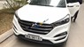Hyundai Tucson 2.0 AT 2016 - Bán Hyundai Tucson 2.0 AT đời 2016, màu trắng, nhập khẩu nguyên chiếc