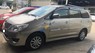 Toyota Innova 2.0E 2013 - Bán Toyota Innova 2.0E đời 2013, màu vàng