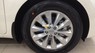 Kia Sedona 3.3 GATH 2017 - Bán ô tô Kia Sedona 3.3 GATH năm 2017, màu trắng