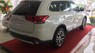 Mitsubishi Outlander 2018 - Cần bán Mitsubishi Outlander sản xuất 2018, màu trắng, nhập khẩu nguyên chiếc