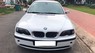 BMW 3 Series 318i 2005 - Cần bán gấp BMW 3 Series 318i sản xuất 2005, màu trắng, xe nhập, xe gia đình, giá tốt