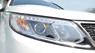 Kia Sorento GAT 2017 - Cần bán xe Kia Sorento GAT năm sản xuất 2017, màu trắng, 799 triệu