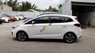 Kia Rondo GAT 2017 - Cần bán xe Kia Rondo GAT sản xuất năm 2017, màu trắng, giá tốt