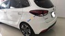 Kia Rondo GAT 2017 - Bán Kia Rondo GAT 2.0AT đời 2017, màu trắng giá cạnh tranh