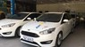 Ford Focus 2016 - Bán Ford Focus sản xuất năm 2016, màu trắng như mới 