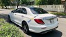 Mercedes-Benz E class E300 AMG 2017 - Cần bán gấp Mercedes E300 AMG sản xuất 2017, màu trắng như mới