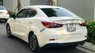 Mazda 2 2016 - Cần bán gấp Mazda 2 năm sản xuất 2016, màu trắng 