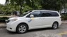 Toyota Sienna 2011 - Cần bán xe Toyota Sienna đời 2011, màu trắng 
