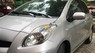 Toyota Yaris 1.3 2009 - Bán Toyota Yaris 1.3 năm 2009, màu bạc, xe nhập chính chủ giá cạnh tranh