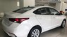 Hyundai Accent 2018 - Bán Hyundai Accent Bản base màu trắng, xe giao sớm 