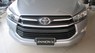 Toyota Innova E 2018 - Cần bán Toyota Innova E sản xuất 2018, màu bạc, giá tốt