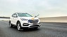 Hyundai Santa Fe 2017 - Bán Hyundai Santa Fe sản xuất năm 2017, màu trắng, giá chỉ 895 triệu