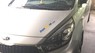 Kia Rondo  2.0 MT 2017 - Bán xe Kia Rondo đời 2017 màu bạc, 525 triệu