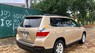 Toyota Highlander LE 2011 - Bán xe Toyota Highlander năm 2011 màu vàng cát, 1 tỷ 111 triệu, xe nhập khẩu