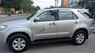 Toyota Fortuner V 2010 - Bán xe Toyota Fortuner 2010 AT xăng màu bạc 2 cầu, xe nhà đang đi sử dụng kỹ còn đẹp