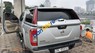 Nissan Navara  2.5 AT  2015 - Cần bán Nissan Navara 2.5 AT sản xuất năm 2015, màu bạc như mới