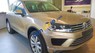 Volkswagen Touareg   AT  2016 - Cần bán Volkswagen Touareg AT đời 2016, xe mới hoàn toàn