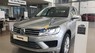 Volkswagen Touareg 2017 - Bán VW Touareg SUV giá tốt nhất toàn quốc, hỗ trợ vay 85% - 090.364.3659
