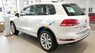 Volkswagen Touareg 2016 - Bán Volkswagen Touareg màu trắng, hỗ trợ trả góp 90% - Hotline 090.898.8862