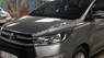 Toyota Innova 2017 - Cần bán lại xe Toyota Innova sản xuất năm 2017, màu bạc số sàn