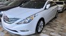 Hyundai Sonata 2.0 AT 2011 - Cần bán gấp Hyundai Sonata 2.0 AT năm 2011, màu trắng, nhập khẩu, 590 triệu