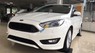 Ford Focus Titanium 2018 - Bán Ford Focus Titanium sản xuất năm 2018, màu trắng, giá tốt