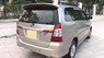 Toyota Innova E 2014 - Bán Toyota Innova E sản xuất 2014, màu vàng