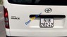 Toyota Hiace 2015 - Cần bán gấp Toyota Hiace năm sản xuất 2015, màu trắng, xe nhập còn mới, giá tốt