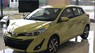 Toyota Yaris  1.5G CVT 2018 - Bán Toyota Yaris 1.5G CVT sản xuất 2018, màu vàng, nhập khẩu