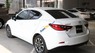 Mazda 2 1.5AT 2016 - Bán ô tô cũ Mazda 2 1.5AT năm sản xuất 2016, màu trắng, giá tốt