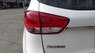 Kia Rondo G 2017 - Cần bán gấp Kia Rondo 2017 màu trắng Ngọc Trinh, tự động full options