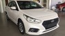 Hyundai Accent 1.4MT 2021 - Cần bán xe Hyundai Accent 1.4MT 2021 Base, màu trắng giao ngay NH 80%