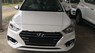 Hyundai Accent 1.4MT 2021 - Cần bán xe Hyundai Accent 1.4MT 2021 Base, màu trắng giao ngay NH 80%