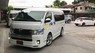 Toyota Hiace 2019 - Bán ô tô Toyota Hiace năm sản xuất 2019, màu trắng, nhập khẩu nguyên chiếc