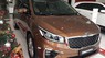 Kia Sedona Luxury  2018 - Bán ô tô Kia Sedona Luxury 2018 2018, màu vàng